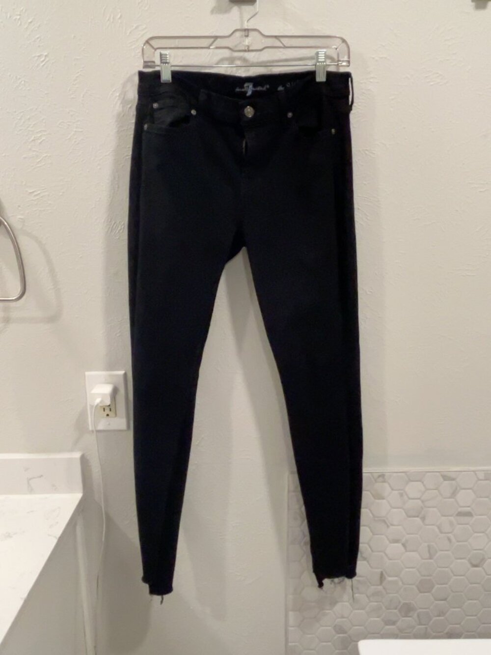 7 For All Mankind The Skinny Black Jeans Size 28 Raw Hem - WORN ONCE!!!
